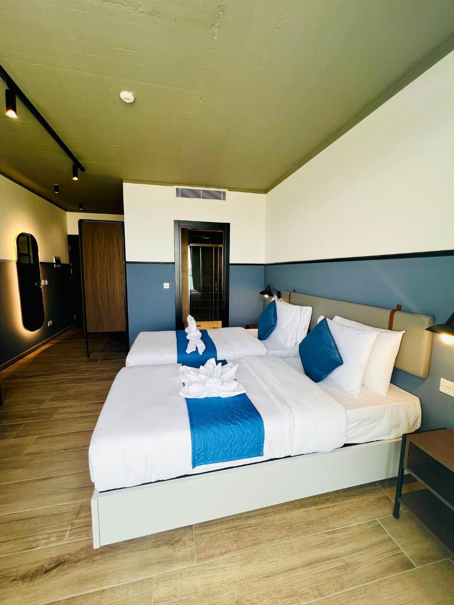 Hotel South32
